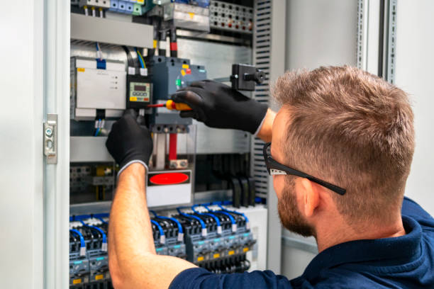 Best Circuit Breaker Installation and Repair  in Las Lomas, CA